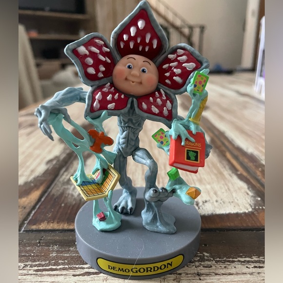 Garbage pail kids x Stranger Things 4 figures- Waffelle-Dustin-Steve-Gordon - Picture 1 of 12